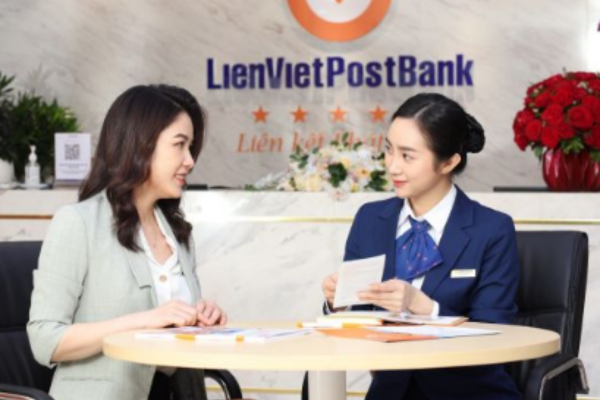 Lienvietpostbank la ngan hang gi