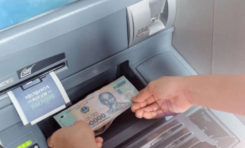 han muc rut tien khong can the atm vietinbank