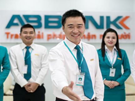 thong ke luong nhan vien abbank